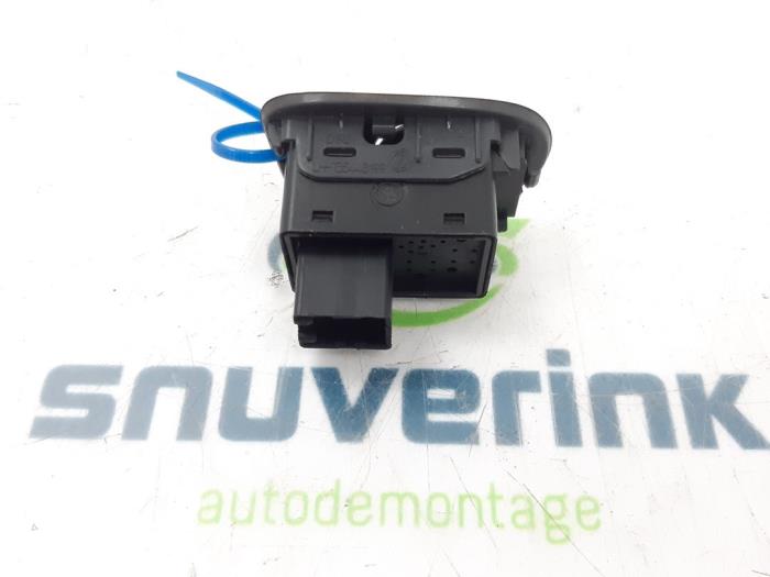Mirror switch from a Fiat 500 (312) 1.2 69 2009