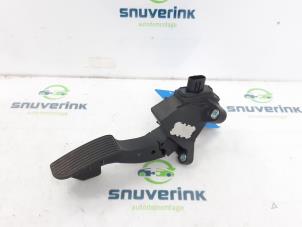 Used Accelerator pedal Peugeot 108 1.0 12V Price € 75,00 Margin scheme offered by Snuverink Autodemontage