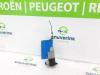 Peugeot 108 1.0 12V Windscreen washer pump