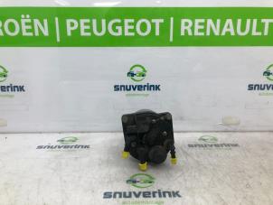 Usagé Boîtier de filtre carburant Peugeot 308 SW (4E/H) 1.6 HDi 16V FAP Prix € 47,00 Règlement à la marge proposé par Snuverink Autodemontage