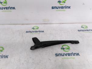 Used Rear wiper arm Peugeot 307 (3A/C/D) 1.6 16V Price on request offered by Snuverink Autodemontage