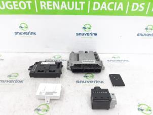Used Engine management computer Renault Clio IV (5R) 1.5 Energy dCi 90 FAP Price € 290,00 Margin scheme offered by Snuverink Autodemontage