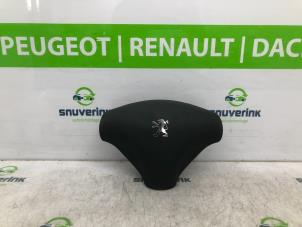 Gebrauchte Airbag links (Lenkrad) Peugeot 107 1.0 12V Preis € 75,00 Margenregelung angeboten von Snuverink Autodemontage