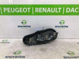 Usagé Circuit imprimé feu arrière gauche Peugeot 107 1.0 12V Prix € 25,00 Règlement à la marge proposé par Snuverink Autodemontage