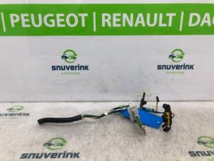 Usagé Résistance chauffage Peugeot 107 1.0 12V Prix € 20,00 Règlement à la marge proposé par Snuverink Autodemontage