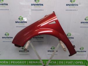 Used Front wing, left Renault Scénic II (JM) 1.6 16V Price € 60,00 Margin scheme offered by Snuverink Autodemontage