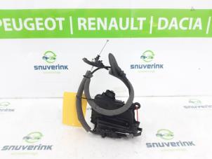 Used Front door lock mechanism 4-door, right Renault Clio V (RJAB) 1.0 TCe 90 12V Price € 48,40 Inclusive VAT offered by Snuverink Autodemontage
