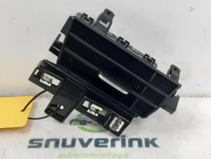 Used Dashboard vent Renault Clio V (RJAB) 1.0 TCe 90 12V Price € 48,40 Inclusive VAT offered by Snuverink Autodemontage