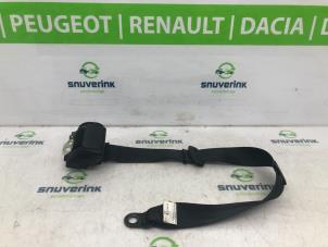 Used Rear seatbelt, centre Citroen Jumper (U9) 2.2 HDi 120 Euro 4 Price € 60,50 Inclusive VAT offered by Snuverink Autodemontage