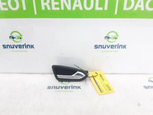 Used Rear door handle 4-door, right Renault Clio V (RJAB) 1.0 TCe 90 12V Price € 24,20 Inclusive VAT offered by Snuverink Autodemontage
