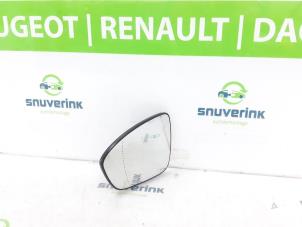 Gebrauchte Spiegelglas links Renault Clio V (RJAB) 1.0 TCe 90 12V Preis auf Anfrage angeboten von Snuverink Autodemontage