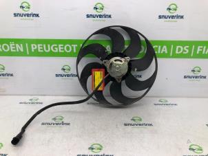 Gebrauchte Kühlgebläse Motor Citroen C4 Picasso (3D/3E) 1.2 12V PureTech 130 Preis € 75,00 Margenregelung angeboten von Snuverink Autodemontage