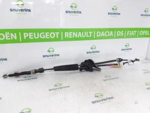 Used Gearbox shift cable Renault Scénic III (JZ) 1.4 16V TCe 130 Price on request offered by Snuverink Autodemontage