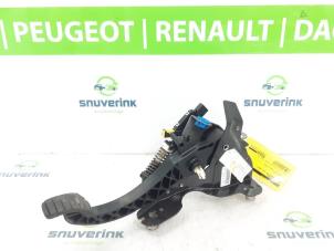 Używane Pedal sprzegla Renault Scénic III (JZ) 1.4 16V TCe 130 Cena na żądanie oferowane przez Snuverink Autodemontage