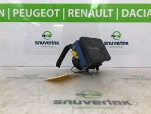Used ABS pump Renault Laguna II Grandtour (KG) 2.0 16V Price € 70,00 Margin scheme offered by Snuverink Autodemontage