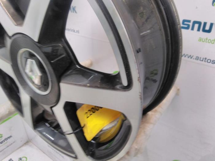 Wheel from a Renault Twingo III (AH) ZE R80 2021