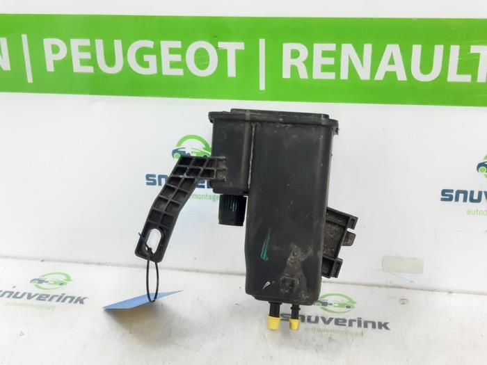 Gebrauchte Kohlenstofffilter Peugeot 3008 II (M4/MC/MJ/MR) 1.6 16V PureTech 180 Preis € 90,75 Mit Mehrwertsteuer angeboten von Snuverink Autodemontage