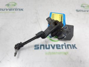 Used Xenon height adjustment Peugeot 3008 II (M4/MC/MJ/MR) 1.6 16V PureTech 180 Price on request offered by Snuverink Autodemontage