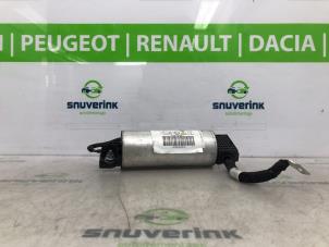 Usagé Condensateur marche-arrêt Citroen C3 (SC) 1.6 HDi 92 Prix € 125,00 Règlement à la marge proposé par Snuverink Autodemontage