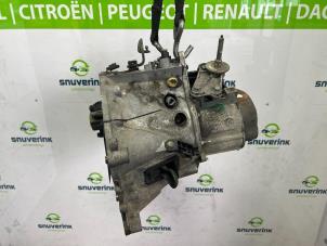 Używane Skrzynia biegów Peugeot 307 SW (3H) 2.0 16V Cena € 345,00 Procedura marży oferowane przez Snuverink Autodemontage