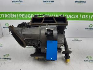 Used Heater housing Peugeot 307 SW (3H) 2.0 16V Price € 70,00 Margin scheme offered by Snuverink Autodemontage