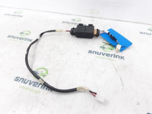 Used Sunroof motor Peugeot 108 1.0 12V Price on request offered by Snuverink Autodemontage