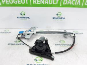 Used Window mechanism 2-door, front right Peugeot 108 1.0 12V Price on request offered by Snuverink Autodemontage