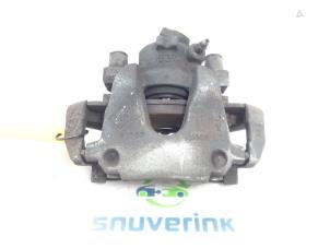 Used Front brake calliper, left Renault Clio IV (5R) 0.9 Energy TCE 90 12V Price € 45,00 Margin scheme offered by Snuverink Autodemontage
