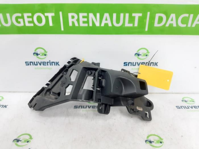 Wspornik zderzaka lewy tyl z Renault Clio IV (5R) 0.9 Energy TCE 90 12V 2016