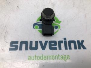 Używane Czujnik parkowania Renault Master IV (MA/MB/MC/MD/MH/MF/MG/MH) 2.3 dCi 150 16V Cena € 36,30 Z VAT oferowane przez Snuverink Autodemontage