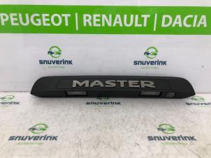 Used Decorative strip tailgate Renault Master IV (MA/MB/MC/MD/MH/MF/MG/MH) 2.3 dCi 150 16V Price € 42,35 Inclusive VAT offered by Snuverink Autodemontage