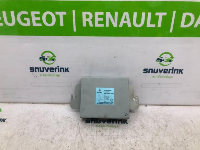 Usagé Ordinateur direction assistée Renault Twingo (C06) 1.2 Prix € 63,00 Règlement à la marge proposé par Snuverink Autodemontage