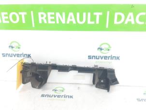 Usagé Support pare-chocs arrière gauche Renault Megane IV Estate (RFBK) 1.5 Energy dCi 110 Prix € 25,00 Règlement à la marge proposé par Snuverink Autodemontage