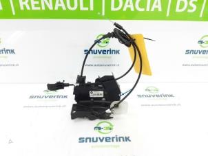 Używane Mechanizm blokady drzwi lewych przednich wersja 4-drzwiowa Renault Megane IV Estate (RFBK) 1.5 Energy dCi 110 Cena € 50,00 Procedura marży oferowane przez Snuverink Autodemontage