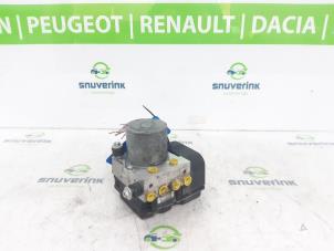 Used ABS pump Peugeot 3008 I (0U/HU) 1.6 16V THP 155 Price € 150,00 Margin scheme offered by Snuverink Autodemontage