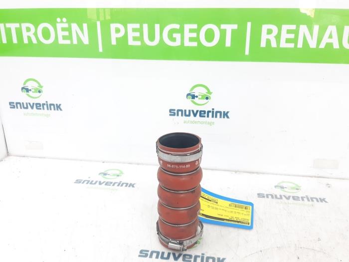 Gebrauchte Intercooler Schlauch Peugeot 3008 I (0U/HU) 1.6 16V THP 155 Preis € 26,77 Margenregelung angeboten von Snuverink Autodemontage