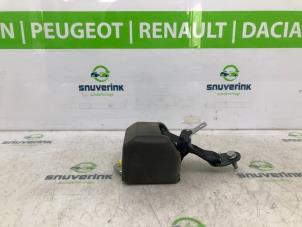Used Rear seatbelt, left Peugeot 308 (4A/C) 1.4 VTI 16V Price € 65,00 Margin scheme offered by Snuverink Autodemontage