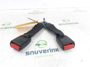 Used Rear seatbelt buckle, right Dacia Duster (HS) 1.2 TCE 16V Price on request offered by Snuverink Autodemontage