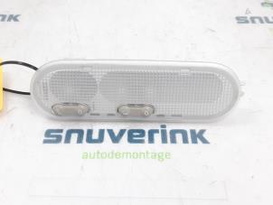 Usagé Eclairage intérieur avant Dacia Duster (HS) 1.2 TCE 16V Prix sur demande proposé par Snuverink Autodemontage