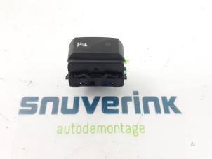 Used PDC switch Dacia Duster (HS) 1.2 TCE 16V Price € 20,00 Margin scheme offered by Snuverink Autodemontage