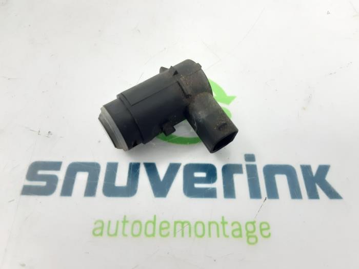 Usados Sensor PDC Dacia Duster (HS) 1.2 TCE 16V Precio € 27,99 Norma de margen ofrecido por Snuverink Autodemontage