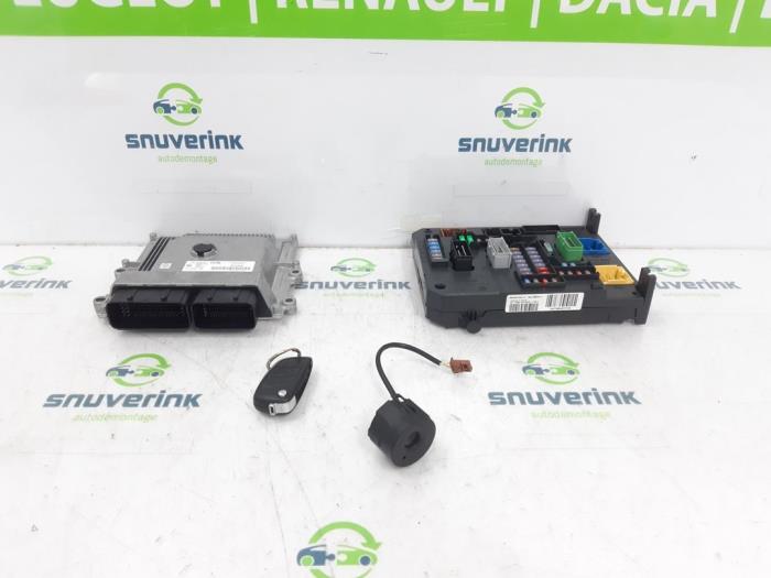 Used Engine management computer Citroen C4 Berline (NC) 1.2 12V PureTech 130 Price € 272,23 Inclusive VAT offered by Snuverink Autodemontage