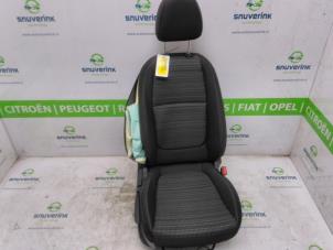 Używane Fotel prawy Kia Stonic (YB) 1.0i T-GDi 12V Eco-Dynamics+ Cena € 100,00 Procedura marży oferowane przez Snuverink Autodemontage