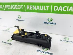 Usagé Tubulure d'admission Dacia Duster (HS) 1.2 TCE 16V Prix € 75,00 Règlement à la marge proposé par Snuverink Autodemontage