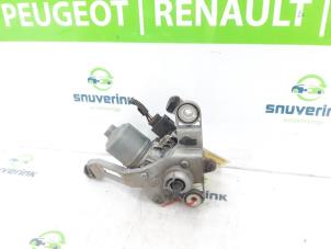 Used Front wiper motor Ford Focus 3 1.6 Ti-VCT 16V 105 Price € 30,00 Margin scheme offered by Snuverink Autodemontage
