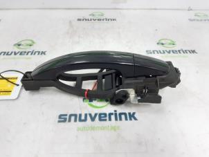 Begagnade Dörrhandtag, 4-dörrars, höger fram Ford Focus 3 1.6 Ti-VCT 16V 105 Pris € 25,00 Marginaltabell erbjuds av Snuverink Autodemontage