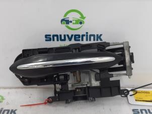 Used Front door handle 4-door, right BMW 5 serie Gran Turismo (F07) 530d xDrive 24V Price € 70,00 Margin scheme offered by Snuverink Autodemontage