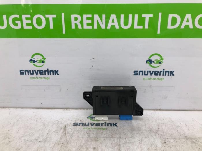 Usagé Ordinateur divers Citroen C4 Spacetourer (3D/3E) 1.2 12V PureTech 130 Prix € 89,98 Règlement à la marge proposé par Snuverink Autodemontage