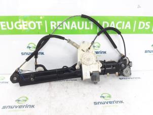 Used Window mechanism 4-door, front left BMW 5 serie Gran Turismo (F07) 530d xDrive 24V Price € 150,00 Margin scheme offered by Snuverink Autodemontage
