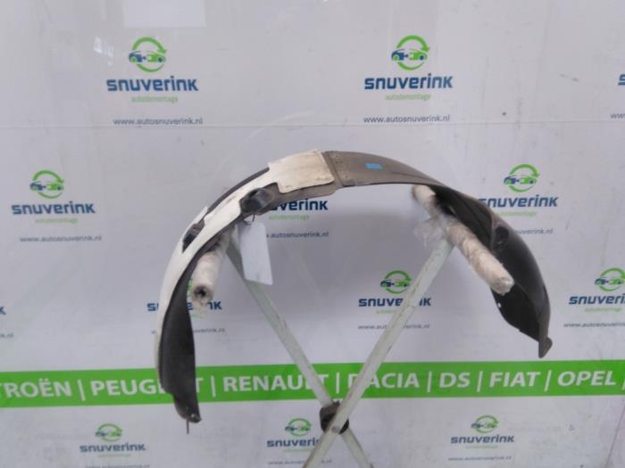 Używane Nadkole Kia Stonic (YB) 1.0i T-GDi 12V Eco-Dynamics+ Cena € 33,99 Procedura marży oferowane przez Snuverink Autodemontage